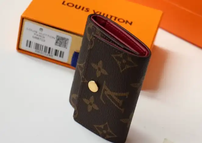 LV Wallets 4192F-0023