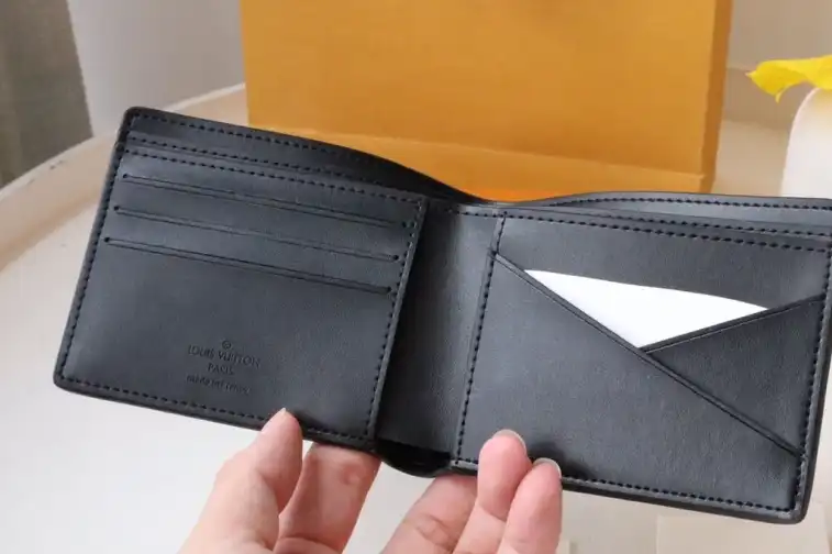 LV Wallets 4192F-0034