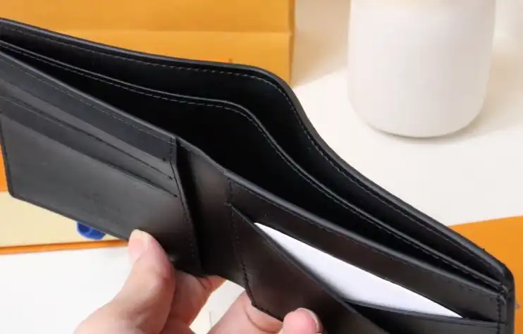 LV Wallets 4192F-0034