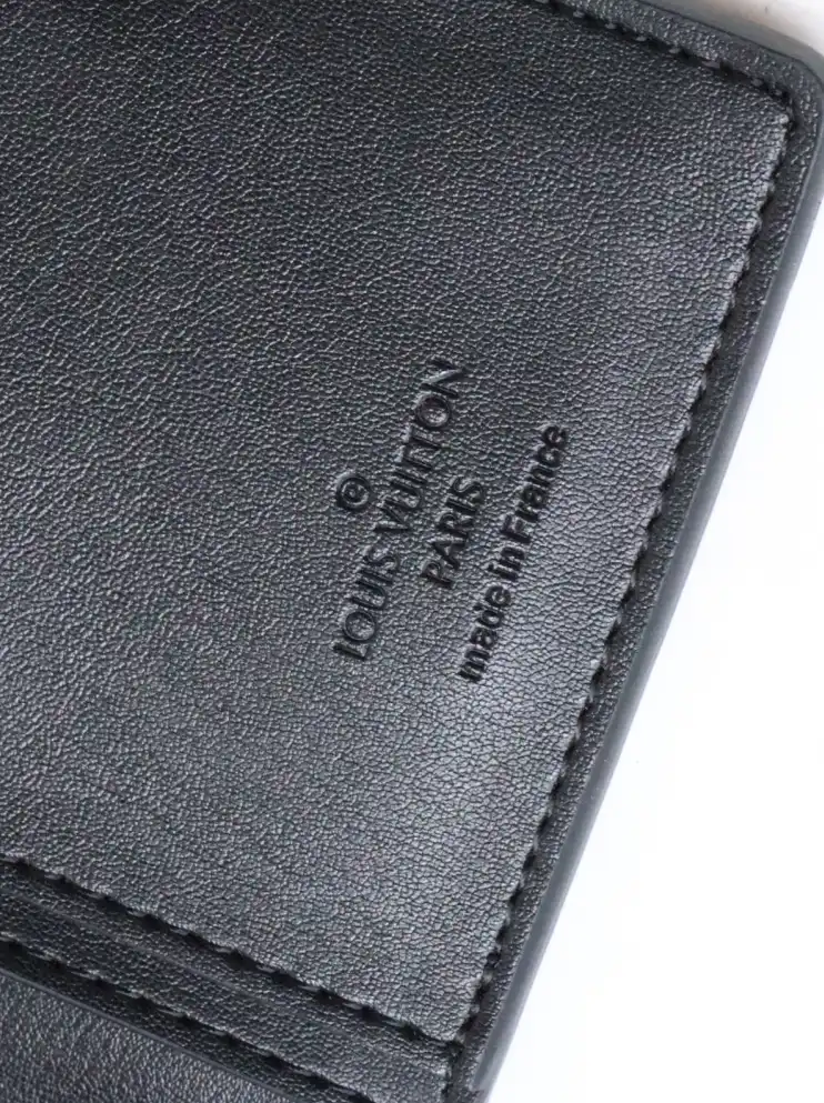 LV Wallets 4192F-0035