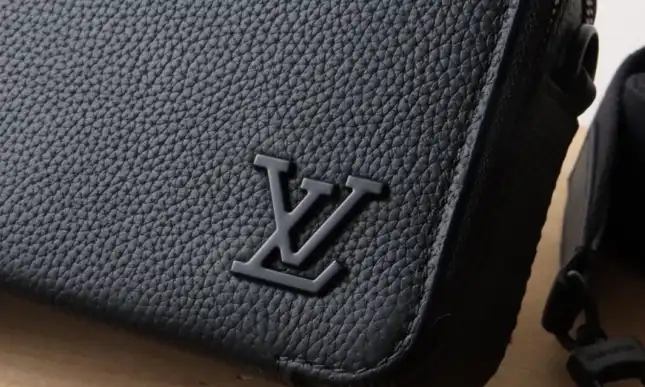 LV Clutch Bags 4192F-0080