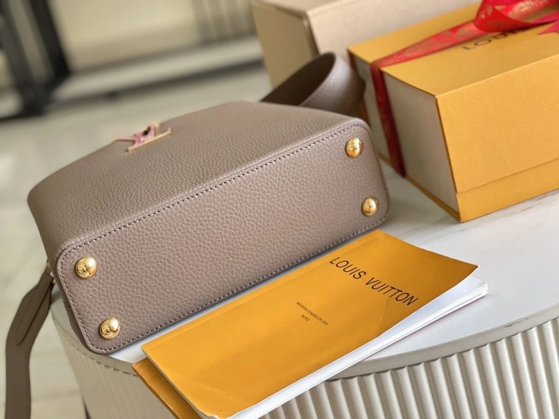 LV Capucines Bags 4194A-0271