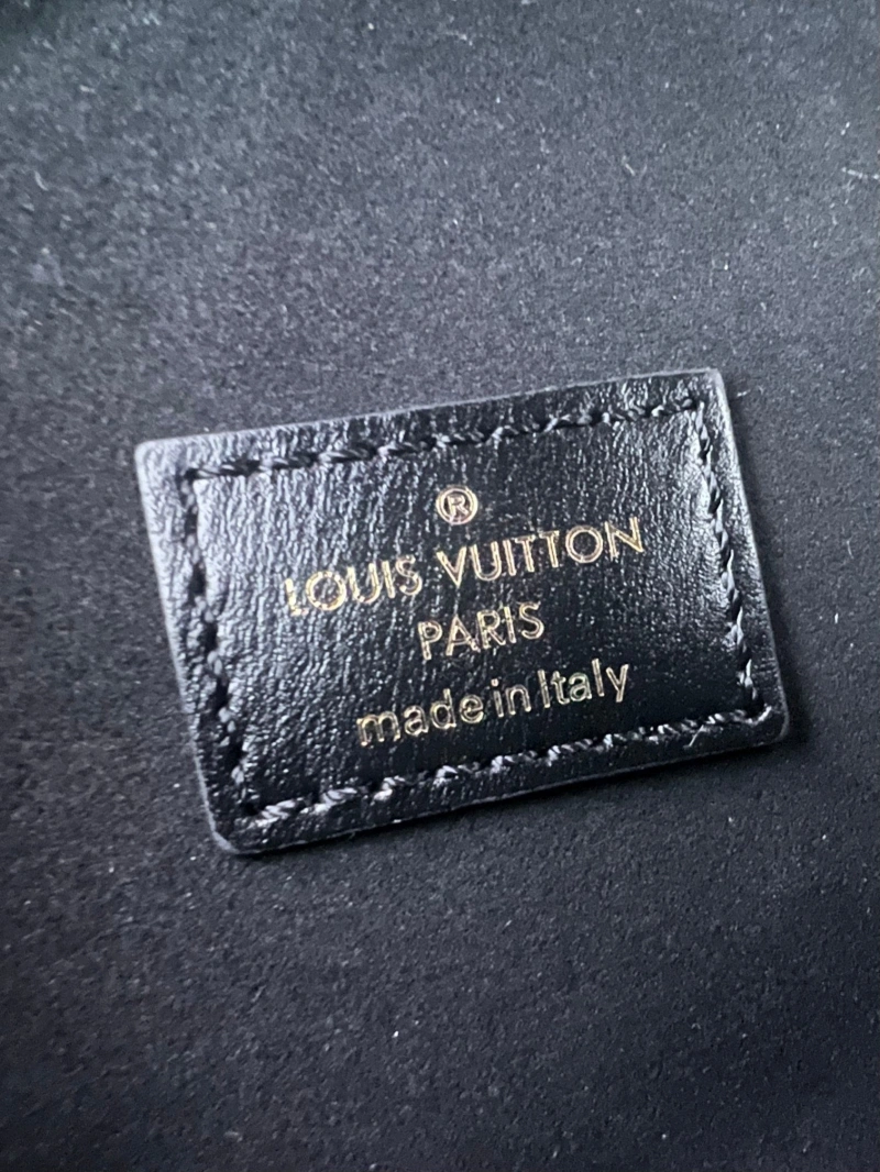 LV Cosmetic Bags 4194A-0490