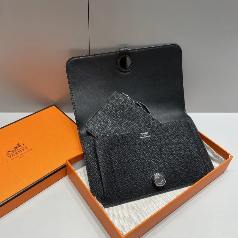 H**me5 wallets 4197-0701