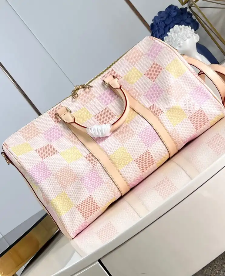 LV Travel Bags 4206A-3525