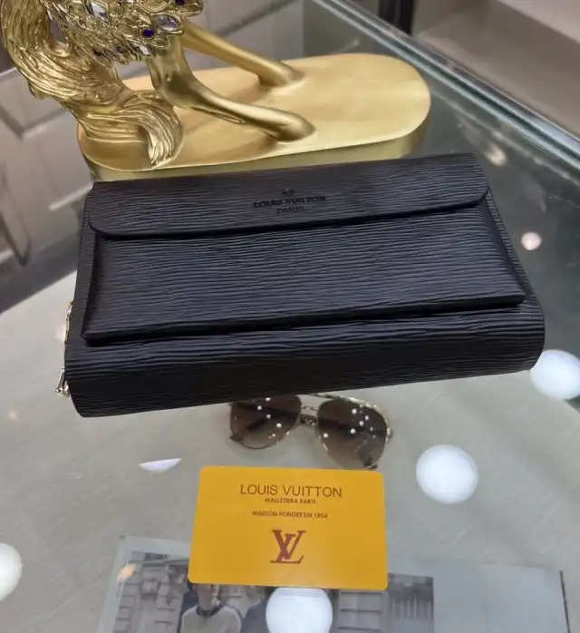 LV Clutch Bags 4206A-4686