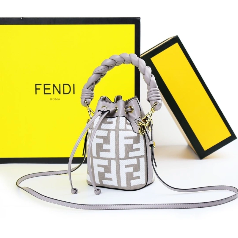 F**di bucket bags 4220-0107