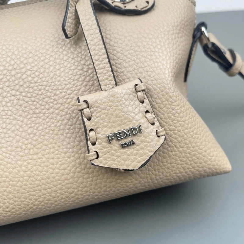 F**di top handle bags 4220d-0137