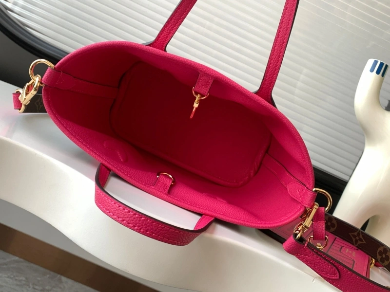LV Shopping Bags 4233A-0484