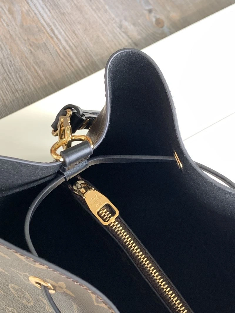 LV Bucket Bags 4233F-0107