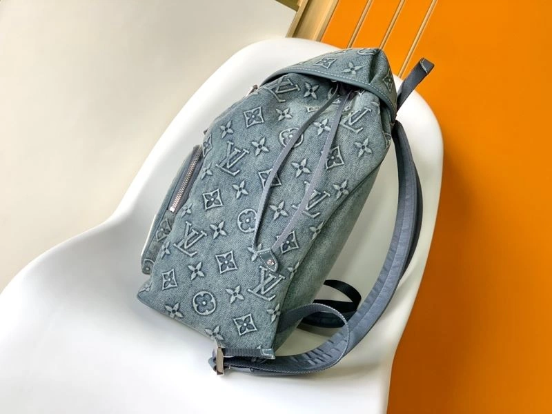 LV Backpacks 4233F-0164