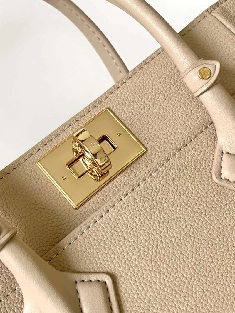 LV Shopping Bags 4233G-0324