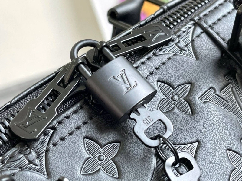 LV Travel Bags 4233H-1027