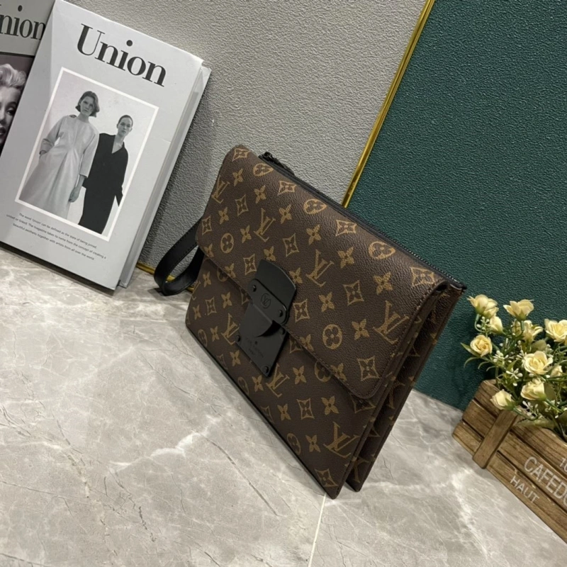 LV Clutch Bags 4233H-1981