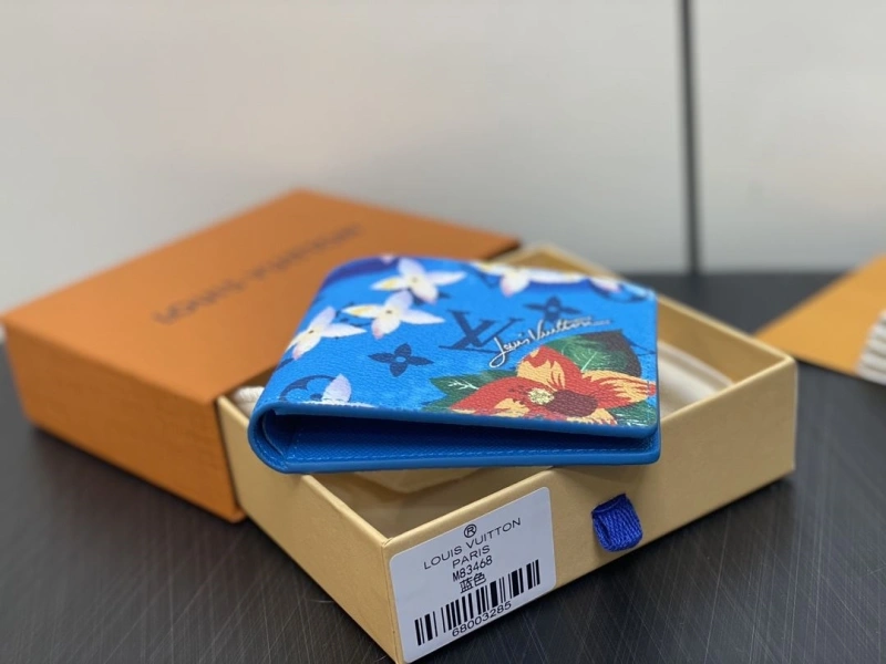 LV Wallets 4286G-0120