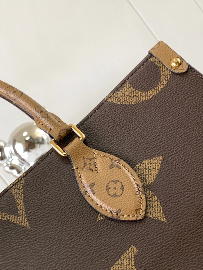LV Shopping Bags 4365H-0654