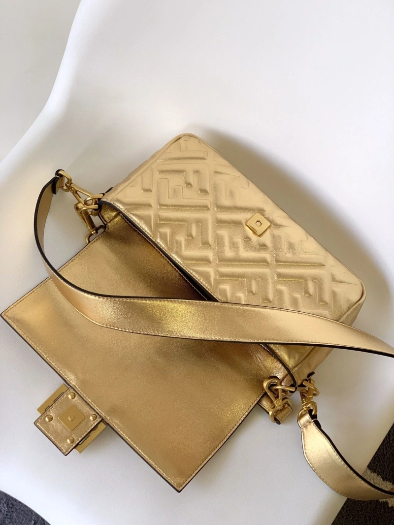 F**di baguette bags 4370-0412