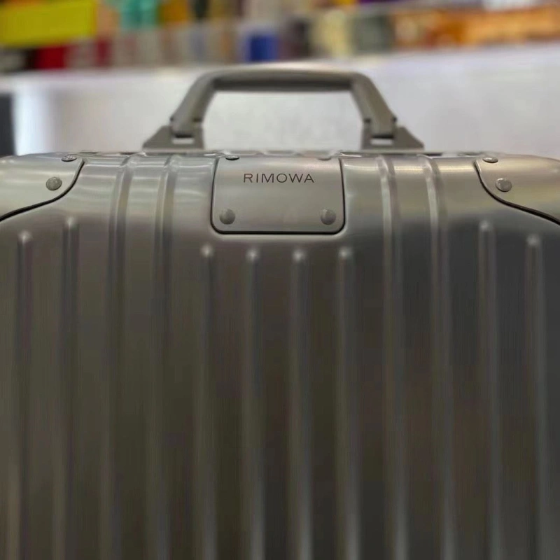 R1m0wa suitcase 4461-0154
