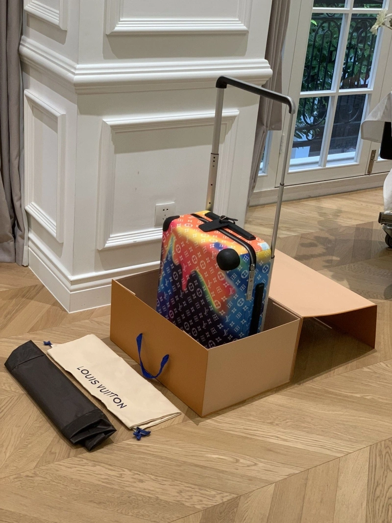 LV Suitcase 4461-0171